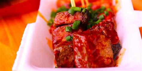 Huizhou Stinky Tofu: Can Its Decadent Richness Overcome Its Audacious Aroma?