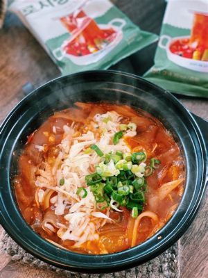  Tangkou Noodles: Can Spicy Savory Broth and Chewy Delights Combine for an Unforgettable Culinary Journey?